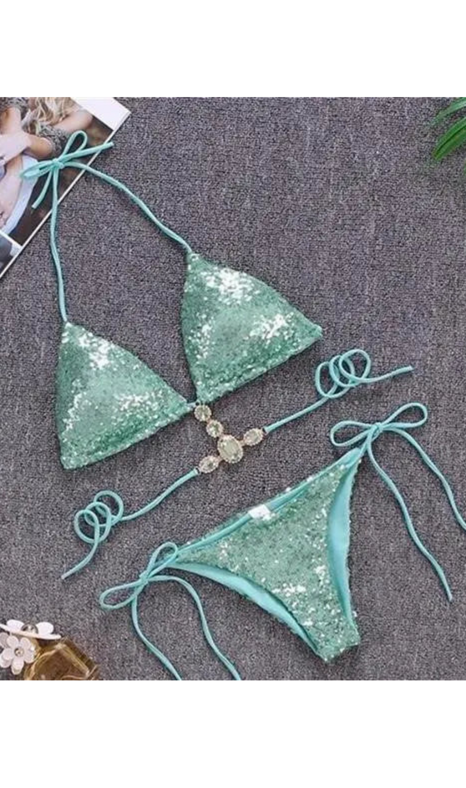 BIKINI CON PAILLETTES E DIAMANTI VERDE