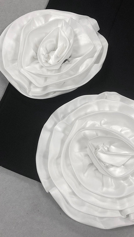 MIDIKLEID MIT BLUMENSAUM IN SCHWARZ