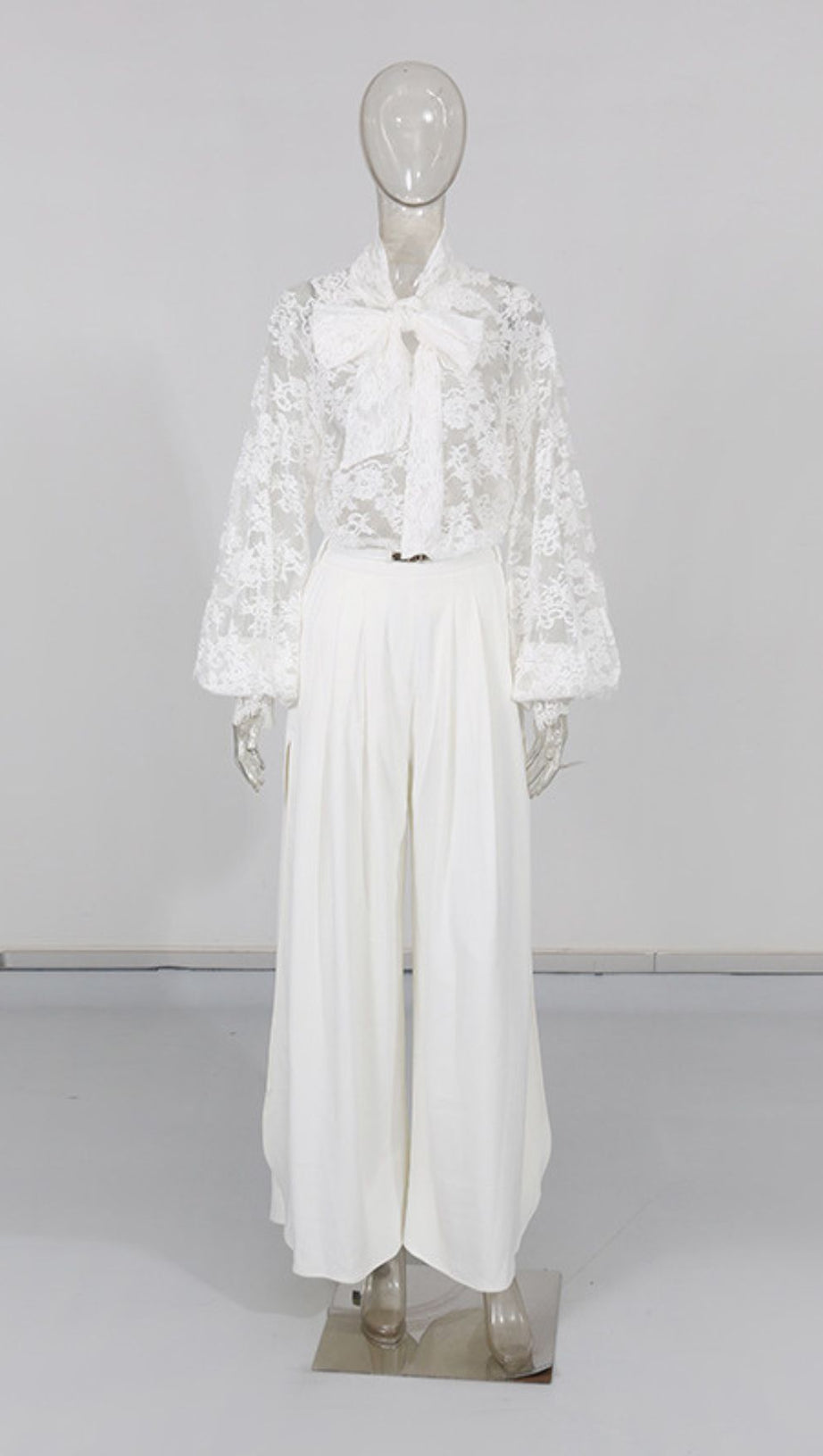 HUSTA WHITE LACE PUSSY-BOW BLOUSE & HIGH-SLIT WIDE-LEG PANTS SET