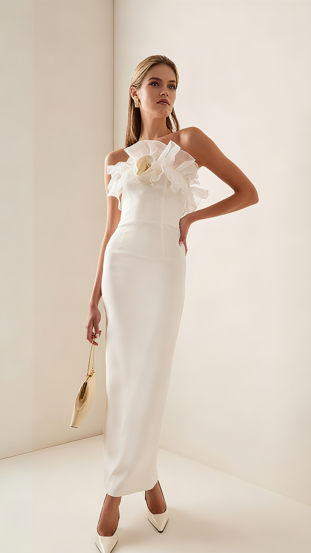 ABITO MIDI SENZA SPALLINE IN SETA CON VOLANT BEIGE