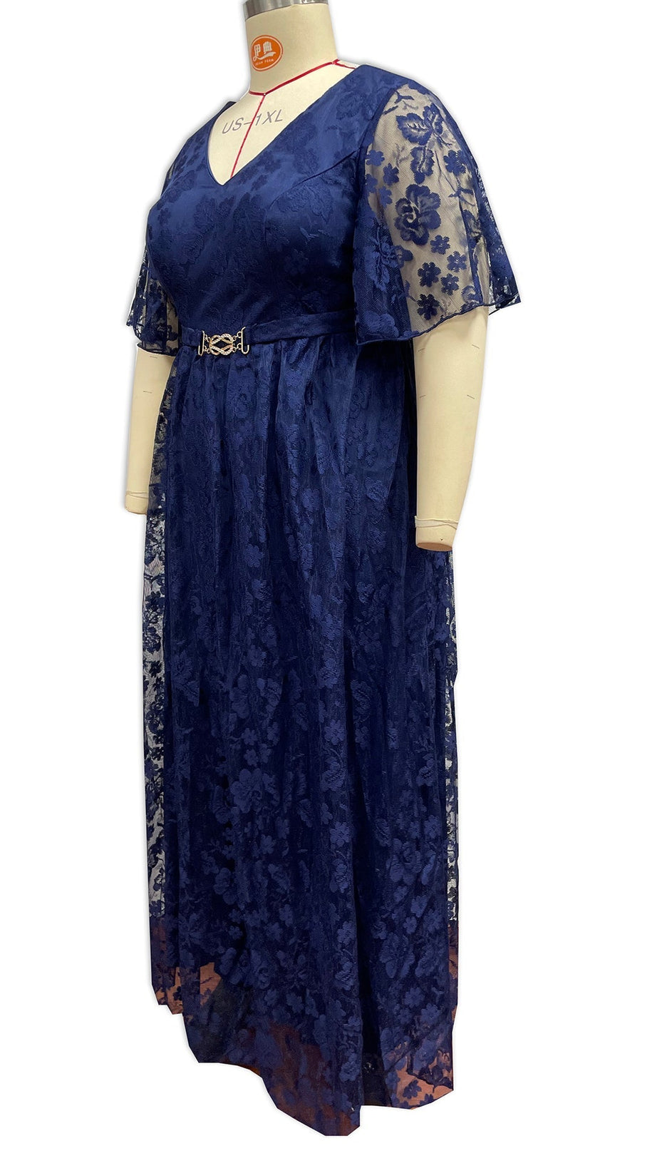 Priscilla Maxikleid mit V-Ausschnitt und Spitze 