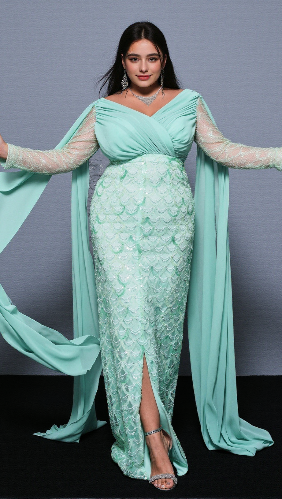 ABITO LUNGO CON PAILLETTES IN RETE EMME