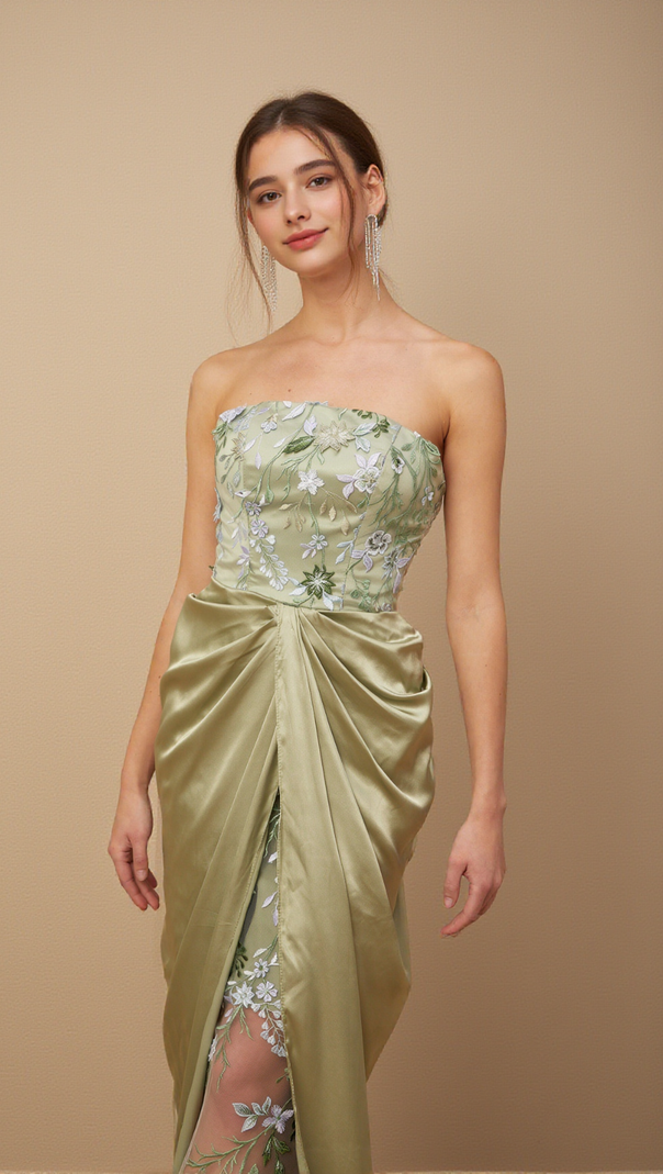 AIIZIE FLAVIA FLORAL-EMBROIDERED PANELLED MAXI DRESS - product image
