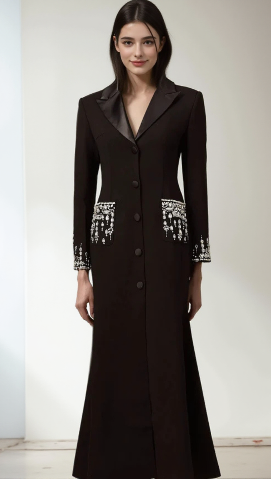 Aurora – Blazer-Maxikleid mit Kristallverzierung