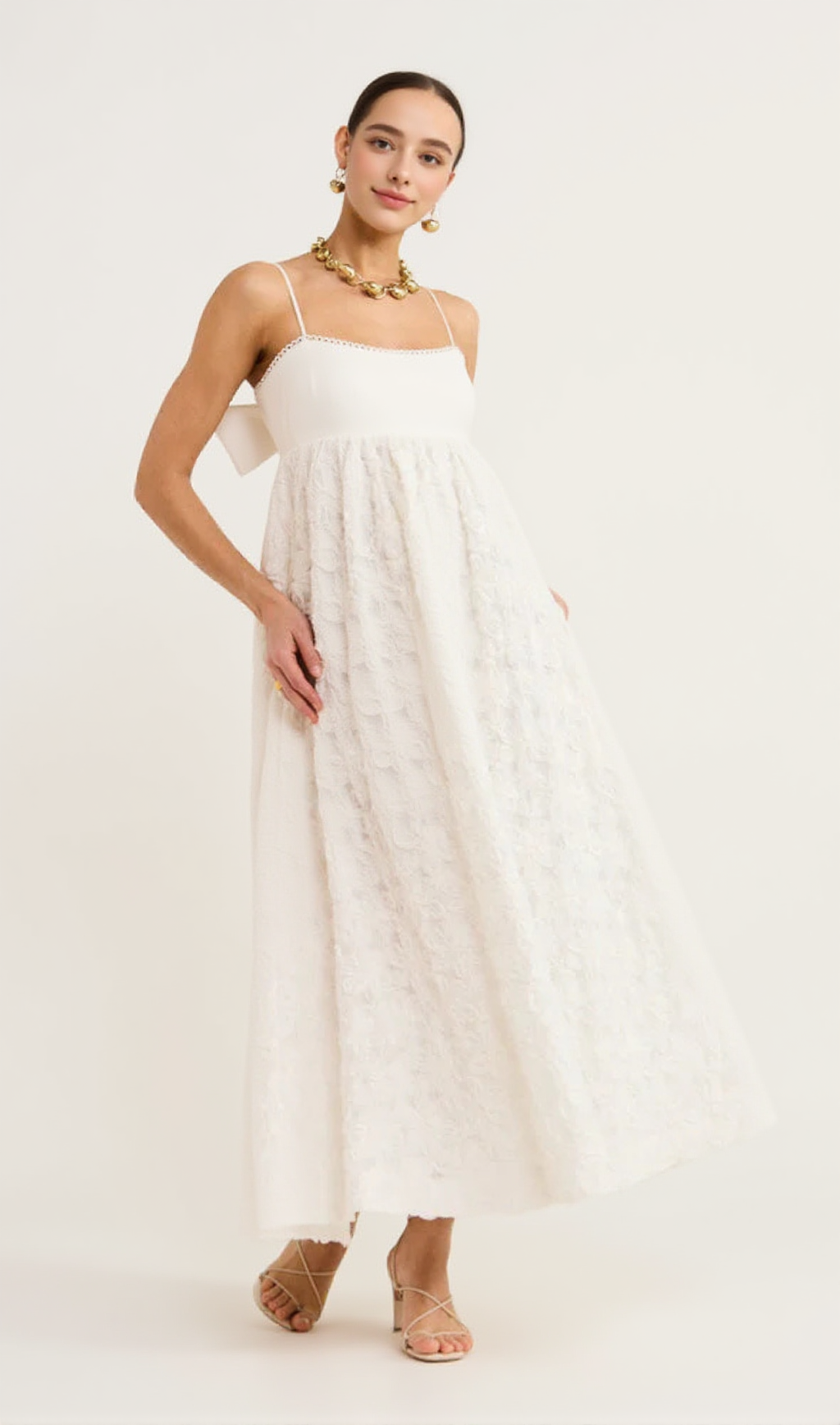 IGGY EMBROIDERED MIDI DRESS IN CREAM