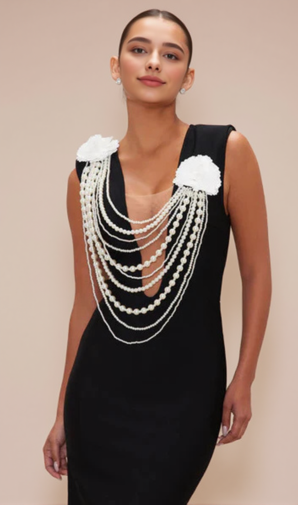 CHEYENNE PEARL BANDAGE GOWN IN BLACK