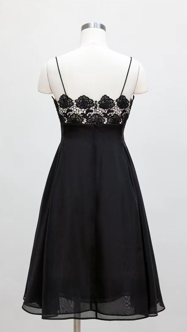ABITO MIDI CON CAMICIA IN PIZZO NERO 