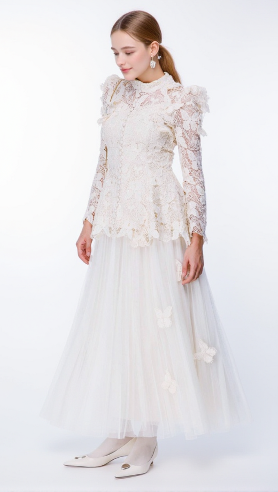 COMPLETO GONNA IN RETE CON RICAMI DI FIORI