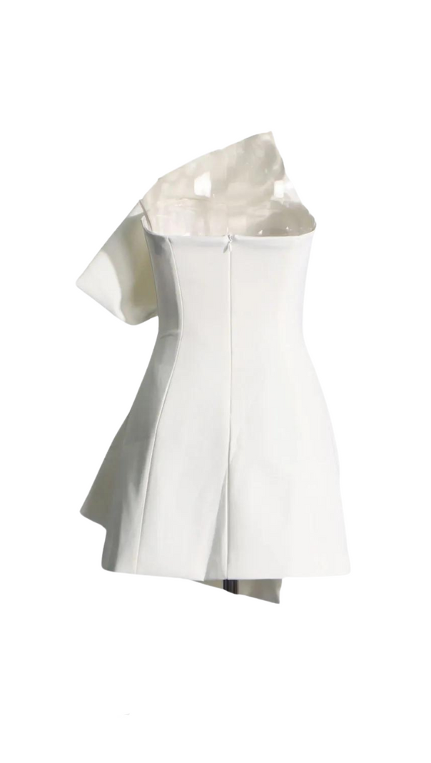 AIIZIE EVANGELINE STRAPLESS BOW MINI DRESS IN WHITE - product image