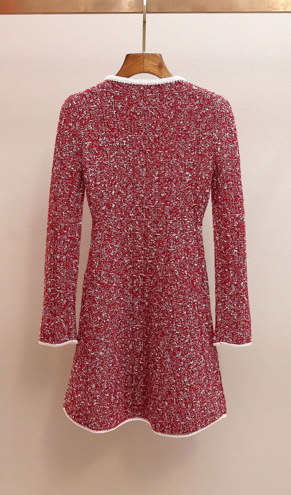 Jones Scarlet Tweed Mini Dress: Chic & Sparkling Statement Piece