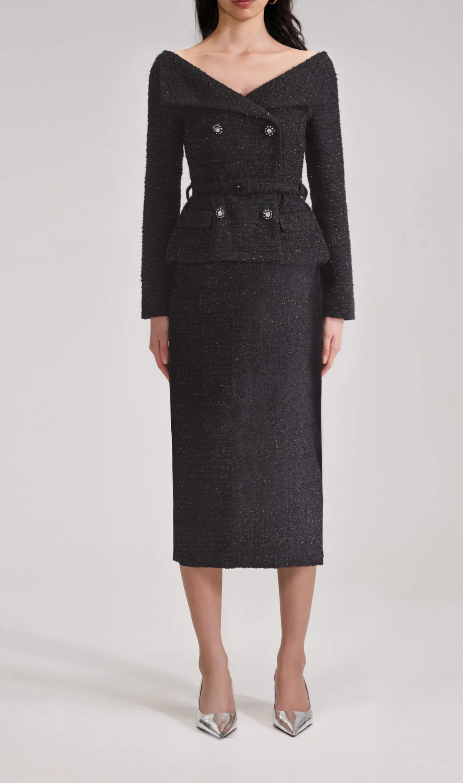 SCHWARZES OFF-SHOULDER-MIDIKLEID AUS BOUCLE 