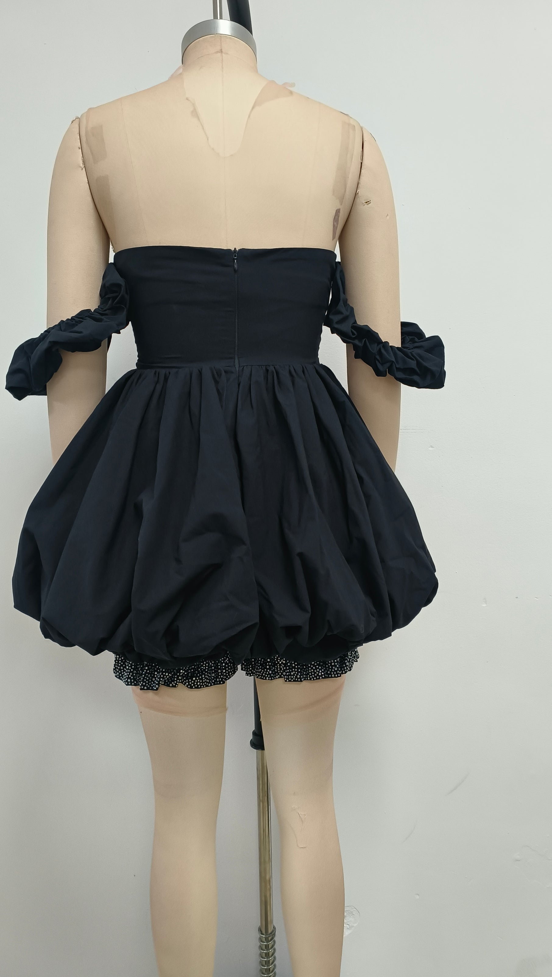 DELISE BLACK OFF-SHOULDER DIAMOND MINI DRESS