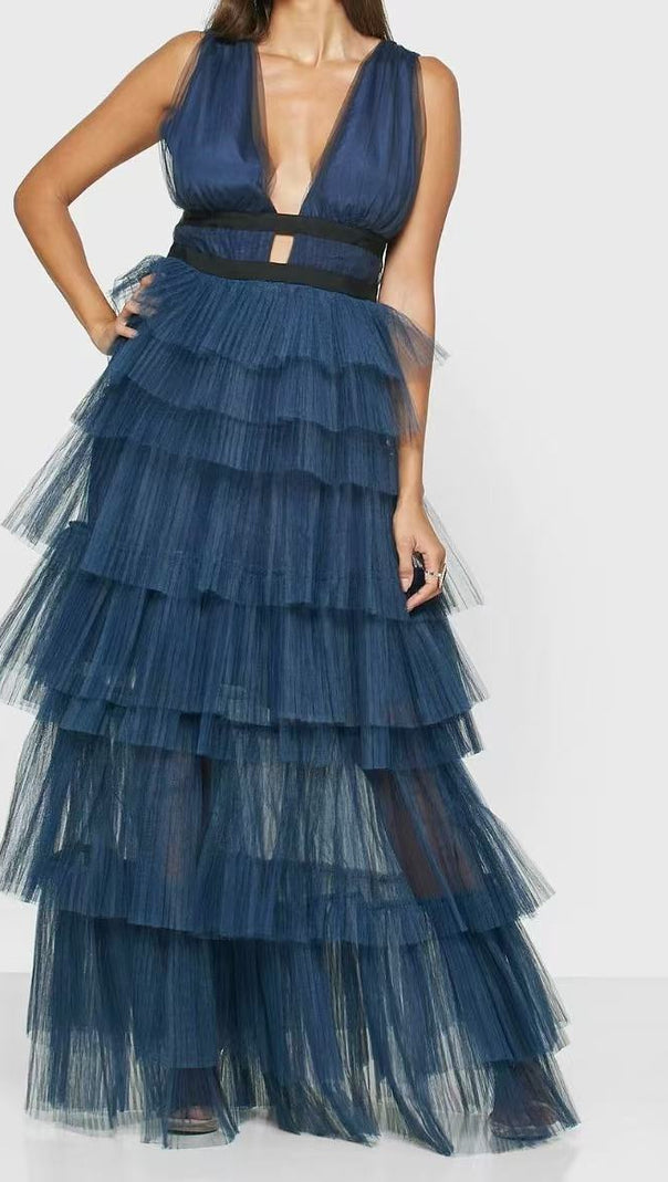 AIIZIE ELIZA WHITE PLUNGING NECK LAYERED TULLE SKIRT MAXI-DRESS - product image