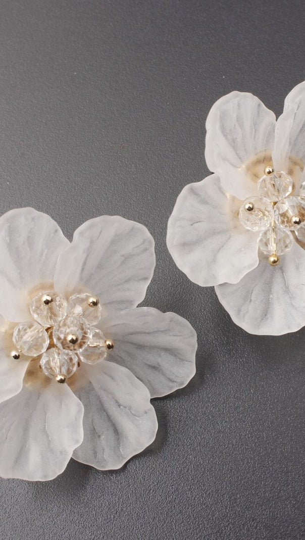 AIIZIE FLOWER EARRING - product image