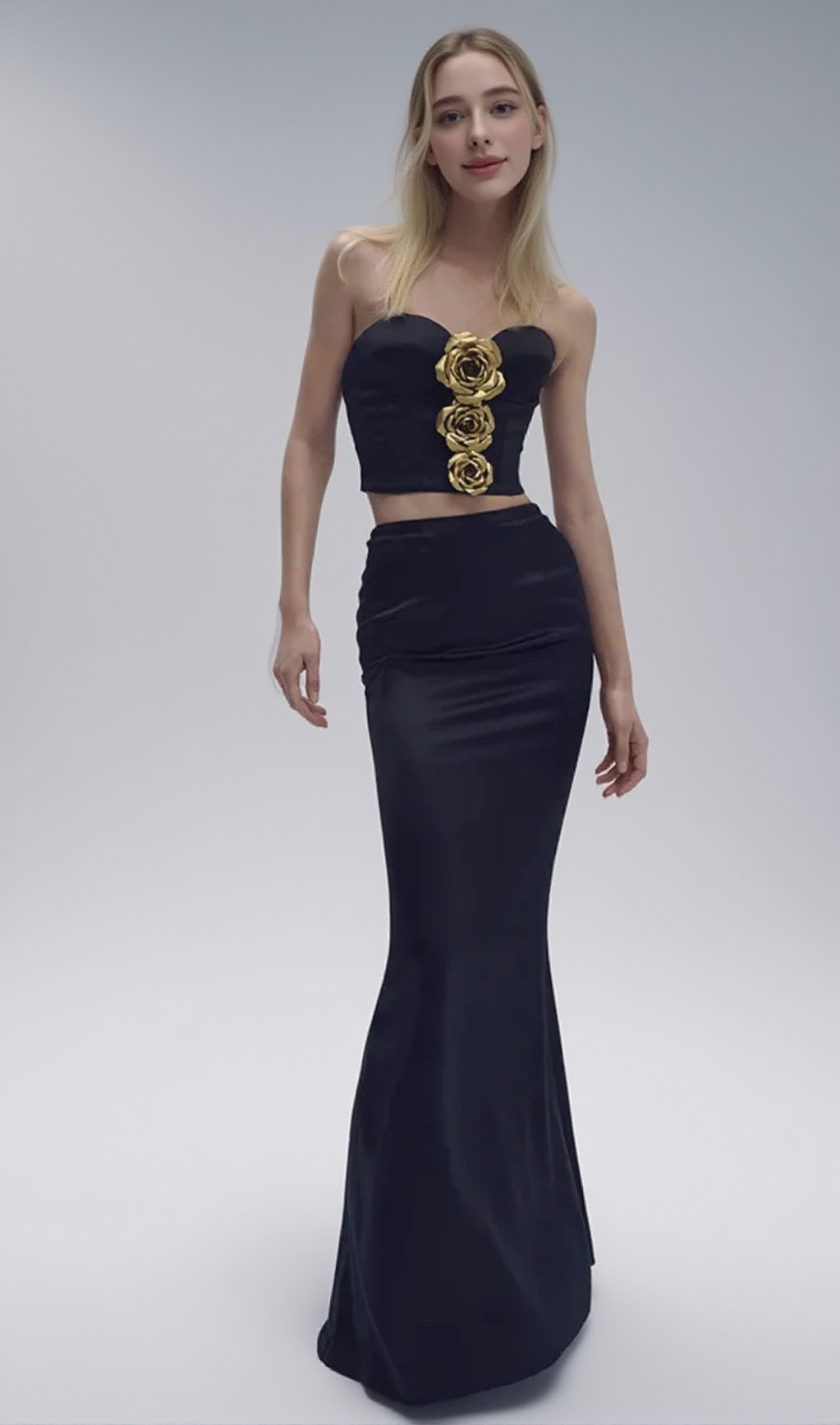 SET DECORATO CON FIORI 3D IN NERO