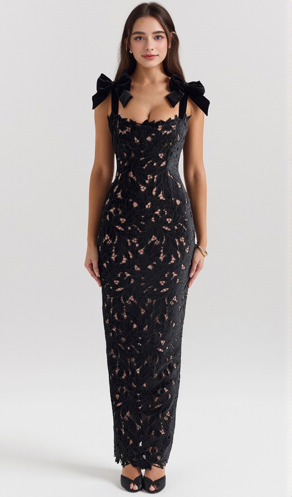 ABITO LUNGO IN PIZZO RICAMATO CON FIOCCO E CINTURINI HERMOSA NERO