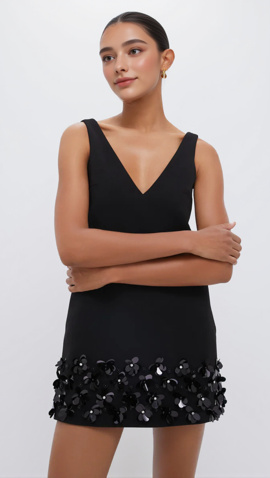 Ärmelloses Minikleid mit V-Ausschnitt und Blumenmuster in Schwarz