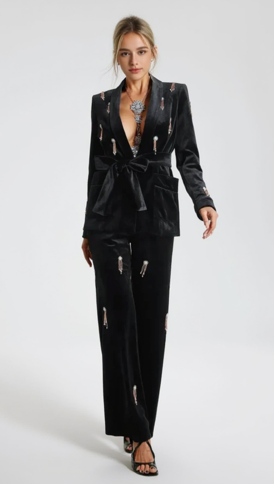 BLAZER IN VELLUTO CON DECORAZIONI A DIAMANTI, COMPOSTO DA 2 PEZZI, NERO