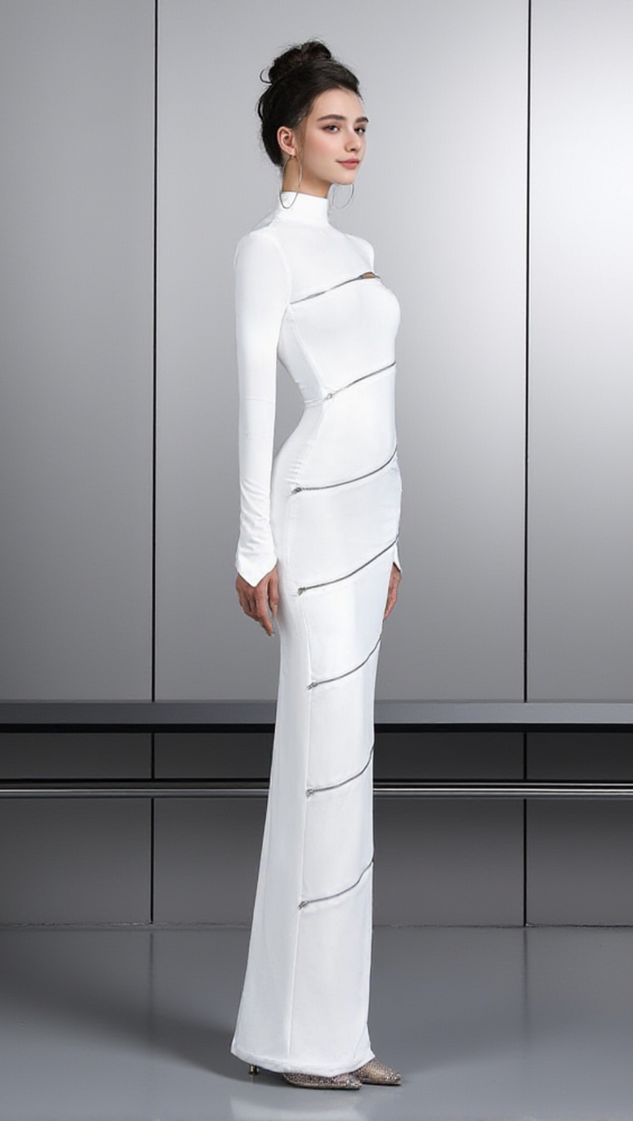 ALOYSIUS ZIPPER BODYCON MAXI DRESS IN WHITE