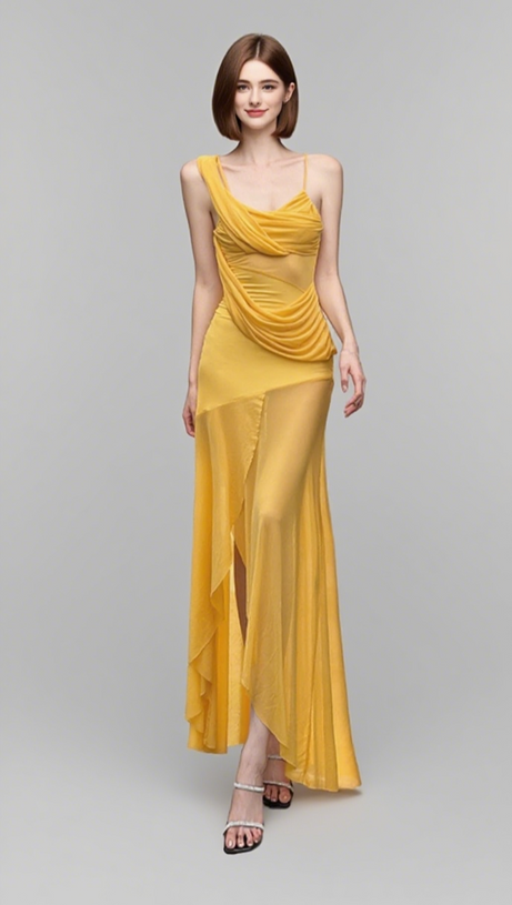 Victoria – Rückenfreies Maxikleid mit unregelmäßigem Saum in Gelb