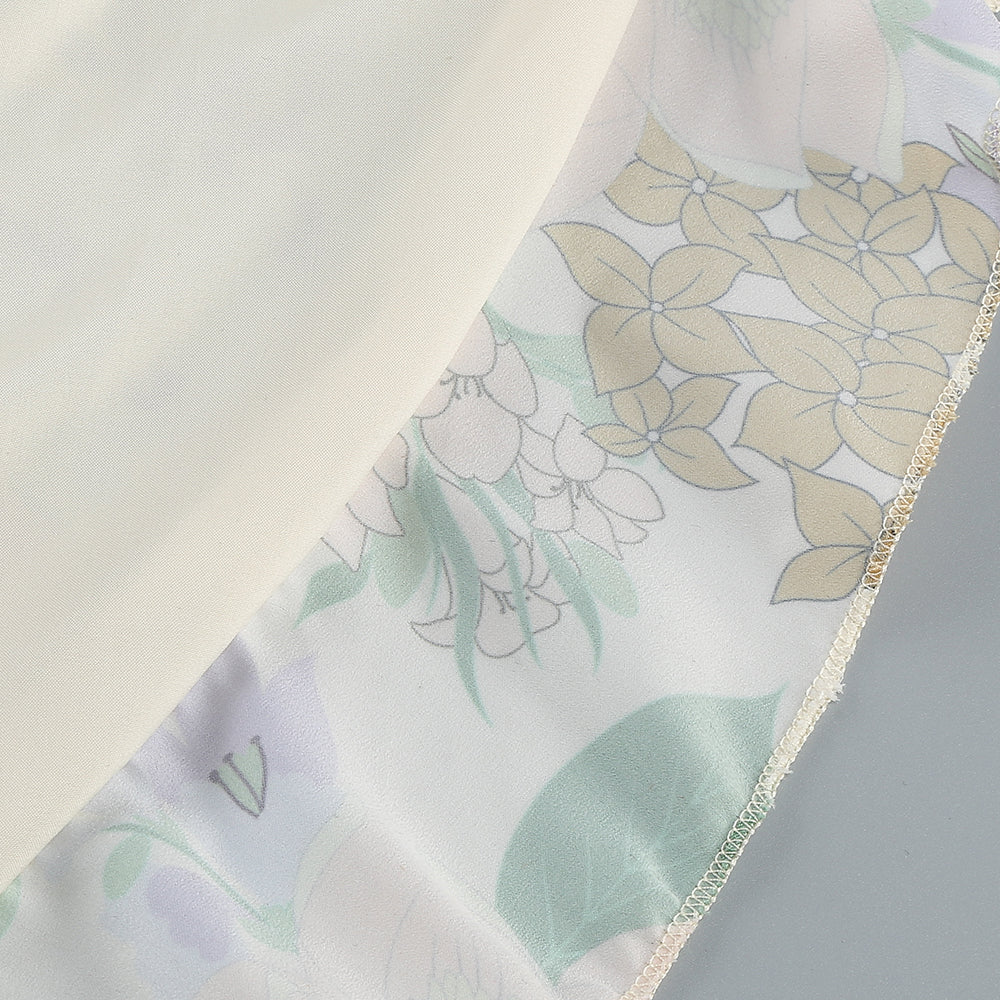 Asymmetrisches Maxikleid mit Rüschen und Blumenmuster in Beige