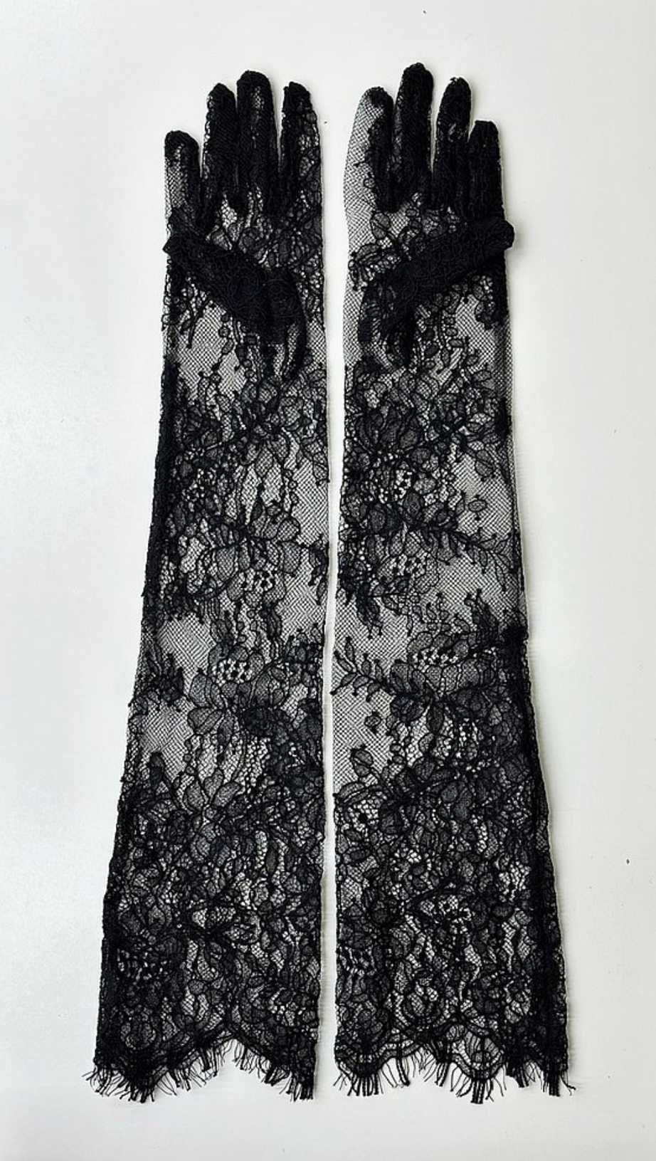 LACE HANDMADE LONG GLOVES