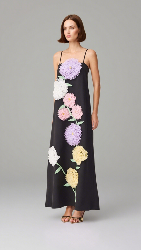 KRISTIN BUTTERCUP EMBROIDERED MAXI DRESS IN BLACK
