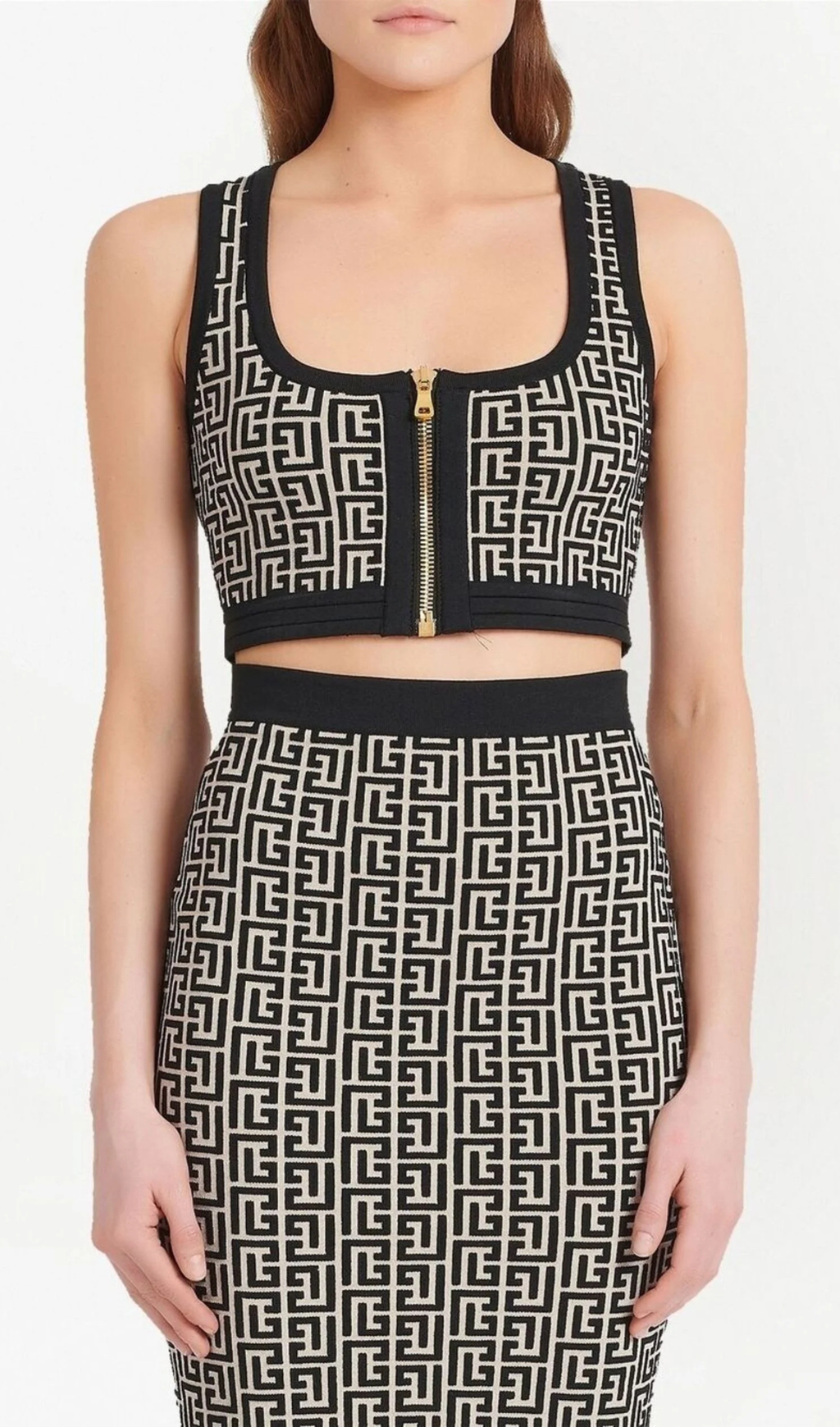 TOP CORTO CON MOTIVO MONOGRAMMA 