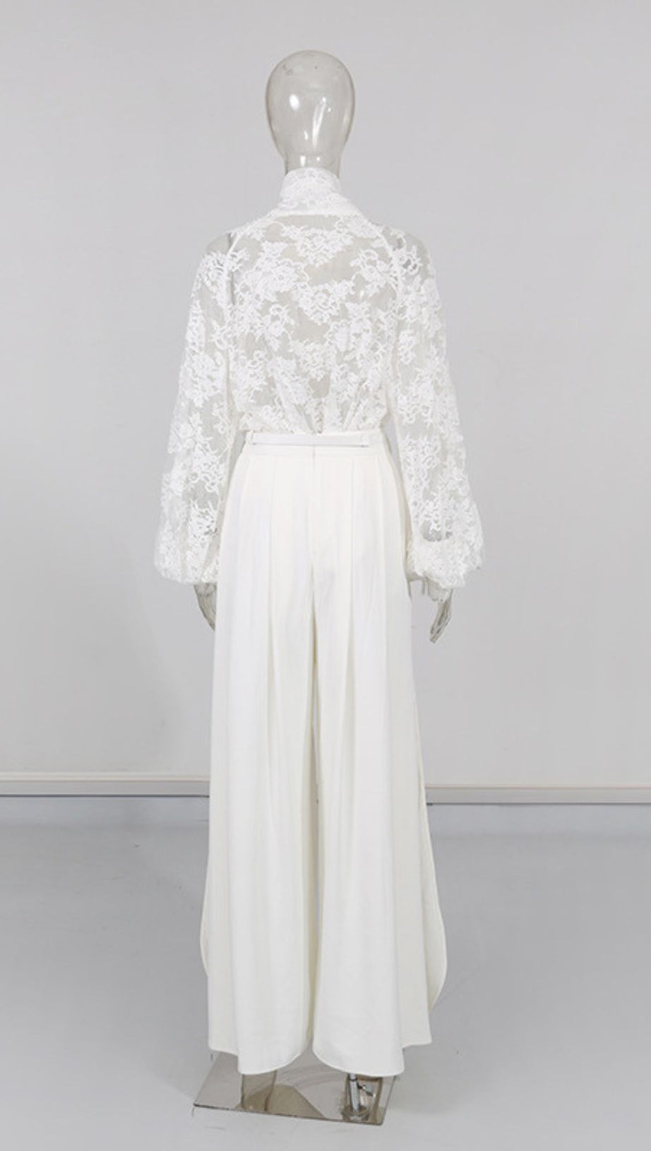 HUSTA WHITE LACE PUSSY-BOW BLOUSE & HIGH-SLIT WIDE-LEG PANTS SET