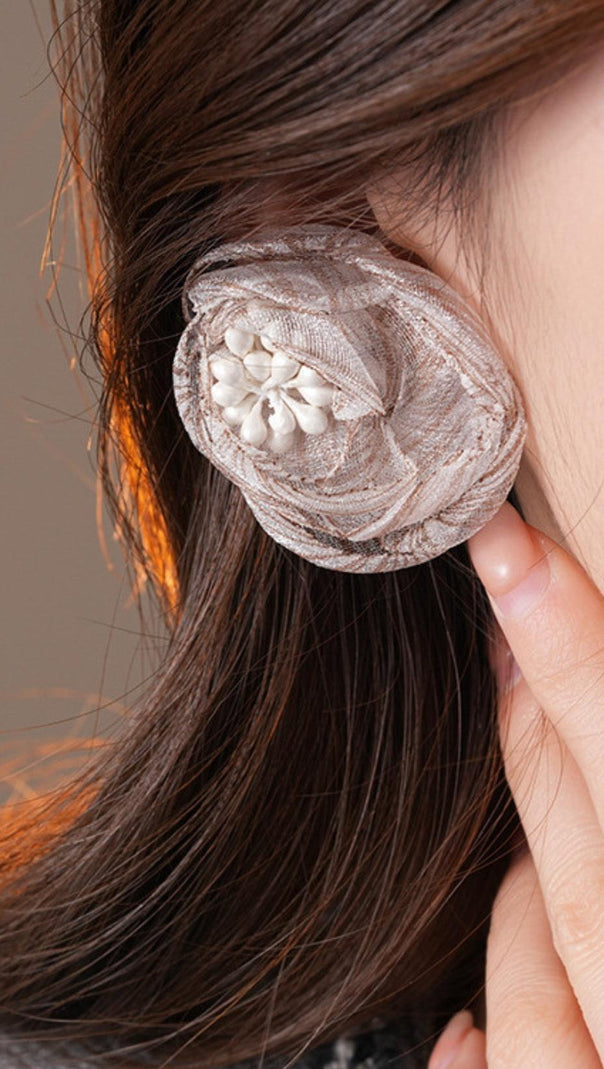 AIIZIE DANNY FLOWER EARRINGS - product image