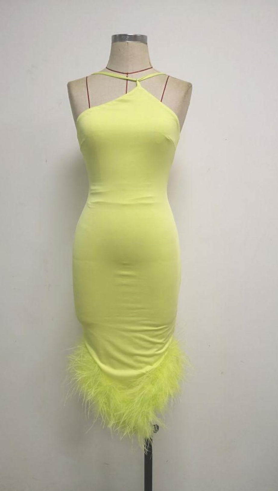 BANDAGE FEATHER BACKLESS MAXI DRESS IN YELLOW