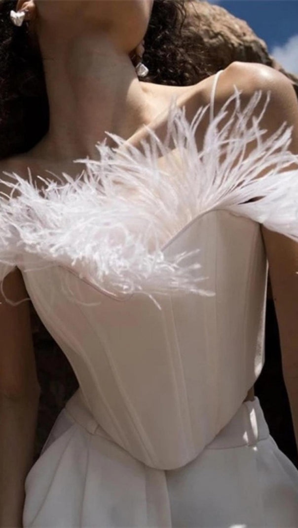 TOP CORSETTO CON PIUME E SPALLE SCOPERTE