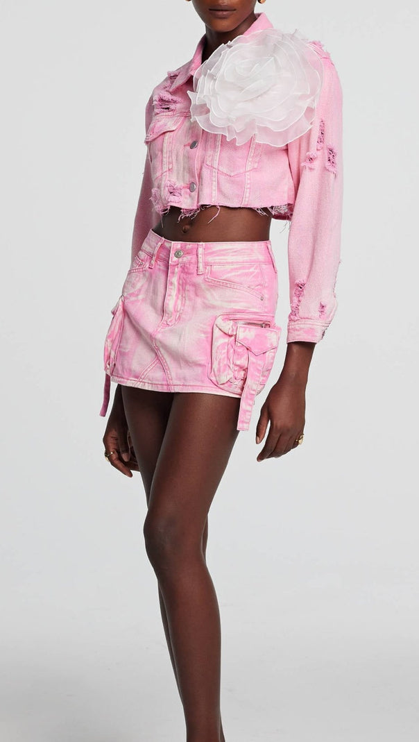 Alaiao – Jeansjacke mit zerrissenen Blumen in Rosa