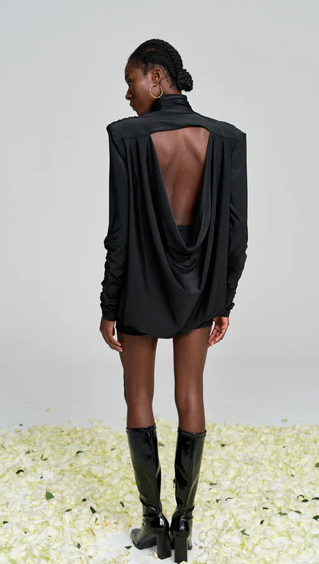 Alestair – Rückenfreies, gerüschtes Minikleid in Schwarz