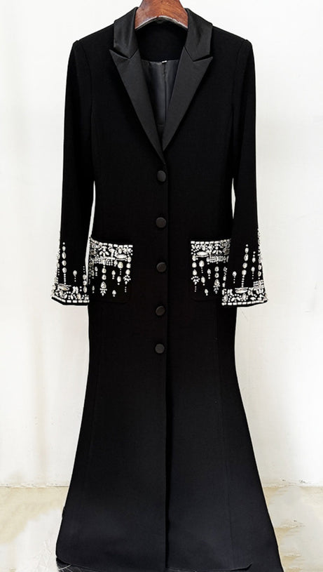 Aurora – Blazer-Maxikleid mit Kristallverzierung