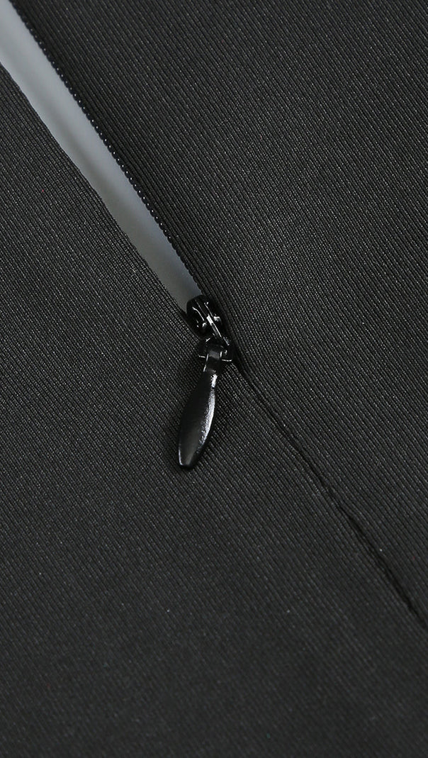 Maxikleid aus Crêpe mit Blumenmuster in Schwarz 