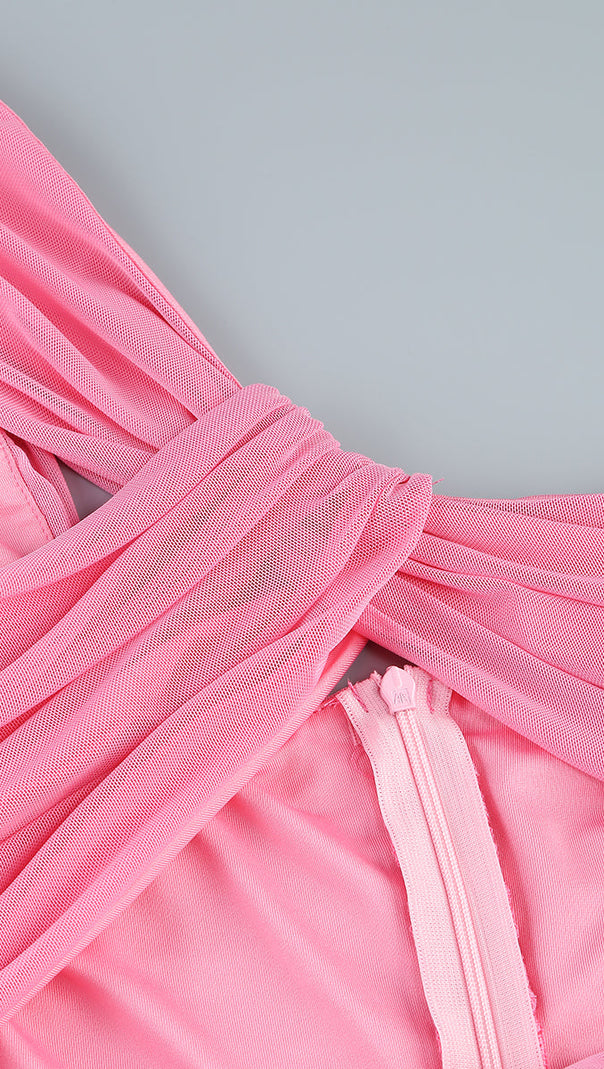 PINK MAXIKLEID MIT AUSSCHNITT UND RÜSCHEN 