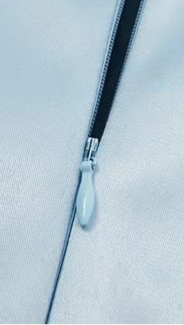 MINI ABITO CON FIOCCO E SPACCHI DI CRISTALLI IN AZZURRO