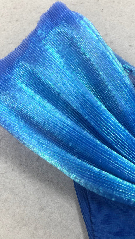 Schulterfreies, figurbetontes Maxikleid mit Perlenverzierung in Blau