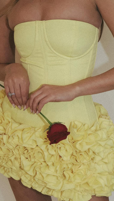 Amy – Minirock-Korsett-Set mit Blumenverzierung in Gelb