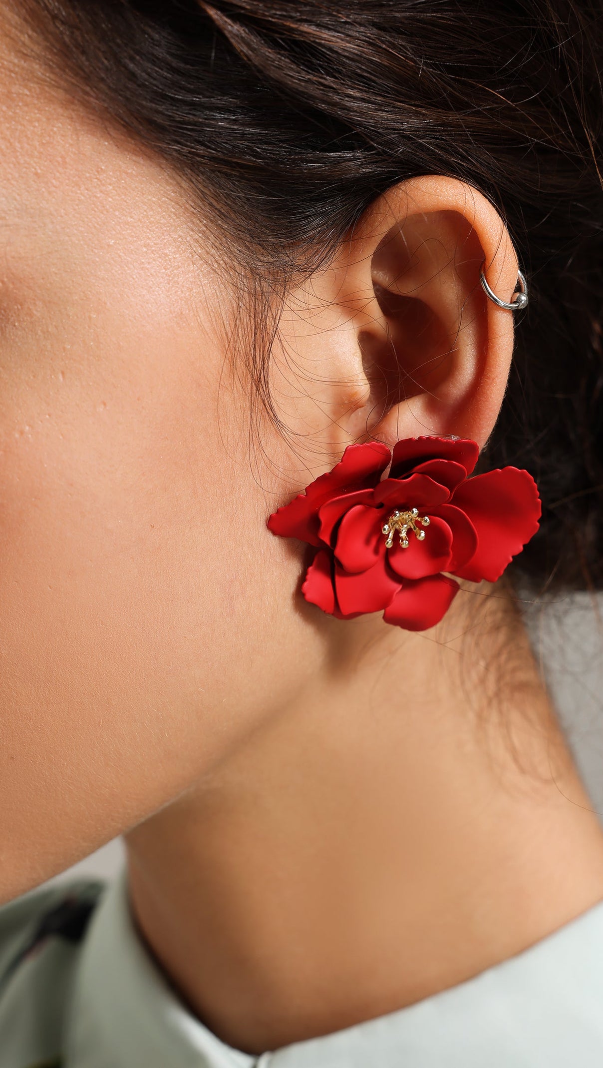 AIIZIE BONNIE FLOWER EARRINGS - product image