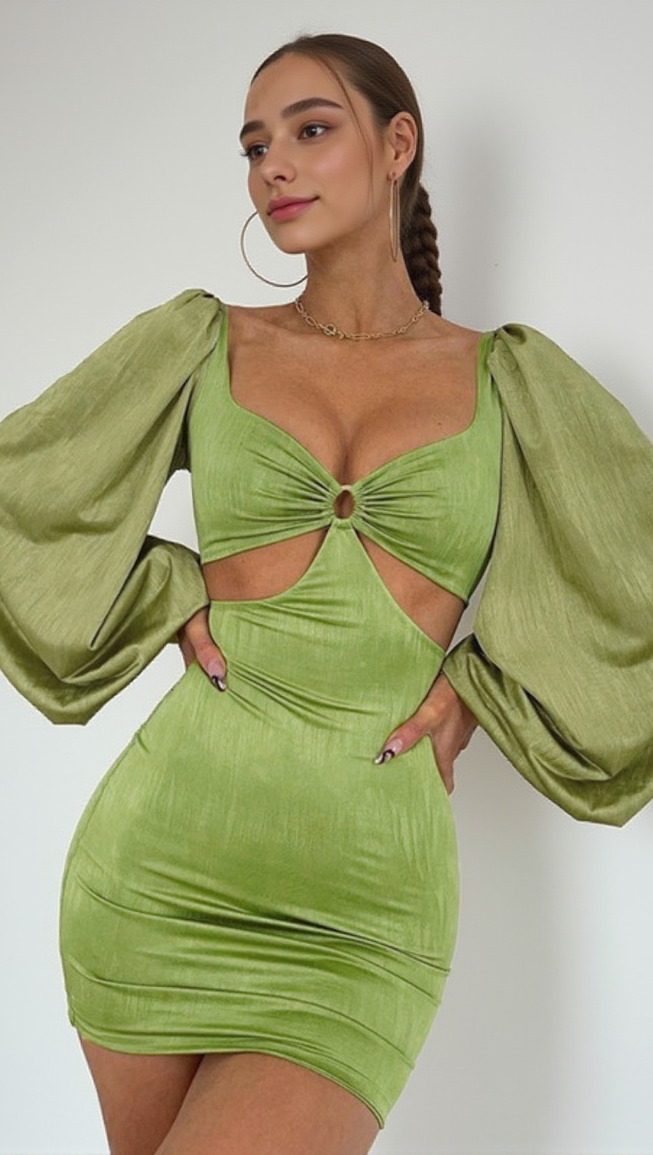 CAGE SLEEVE HOLLOW MINI DRESS IN GREEN