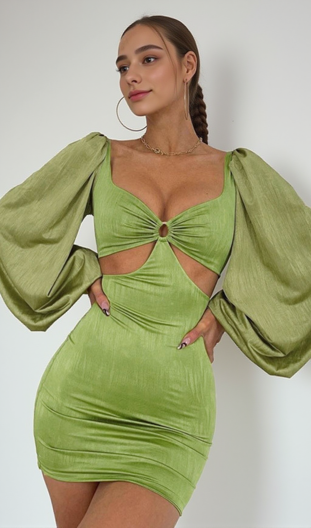 CAGE SLEEVE HOLLOW MINI DRESS IN GREEN