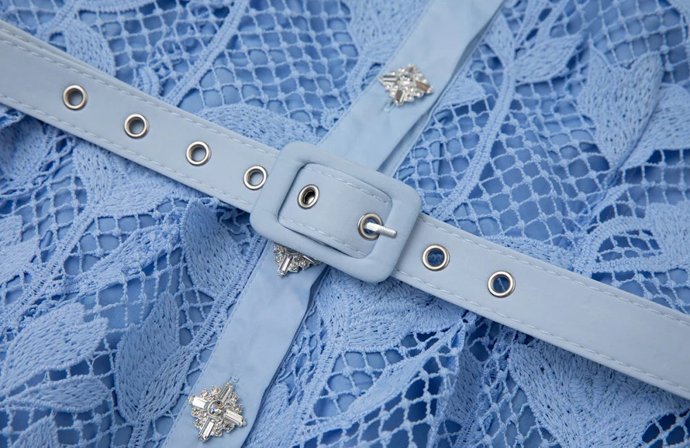 NECKLINE SLEEVELESS PINCHED WAIST MIDI DRESS IN BLUE