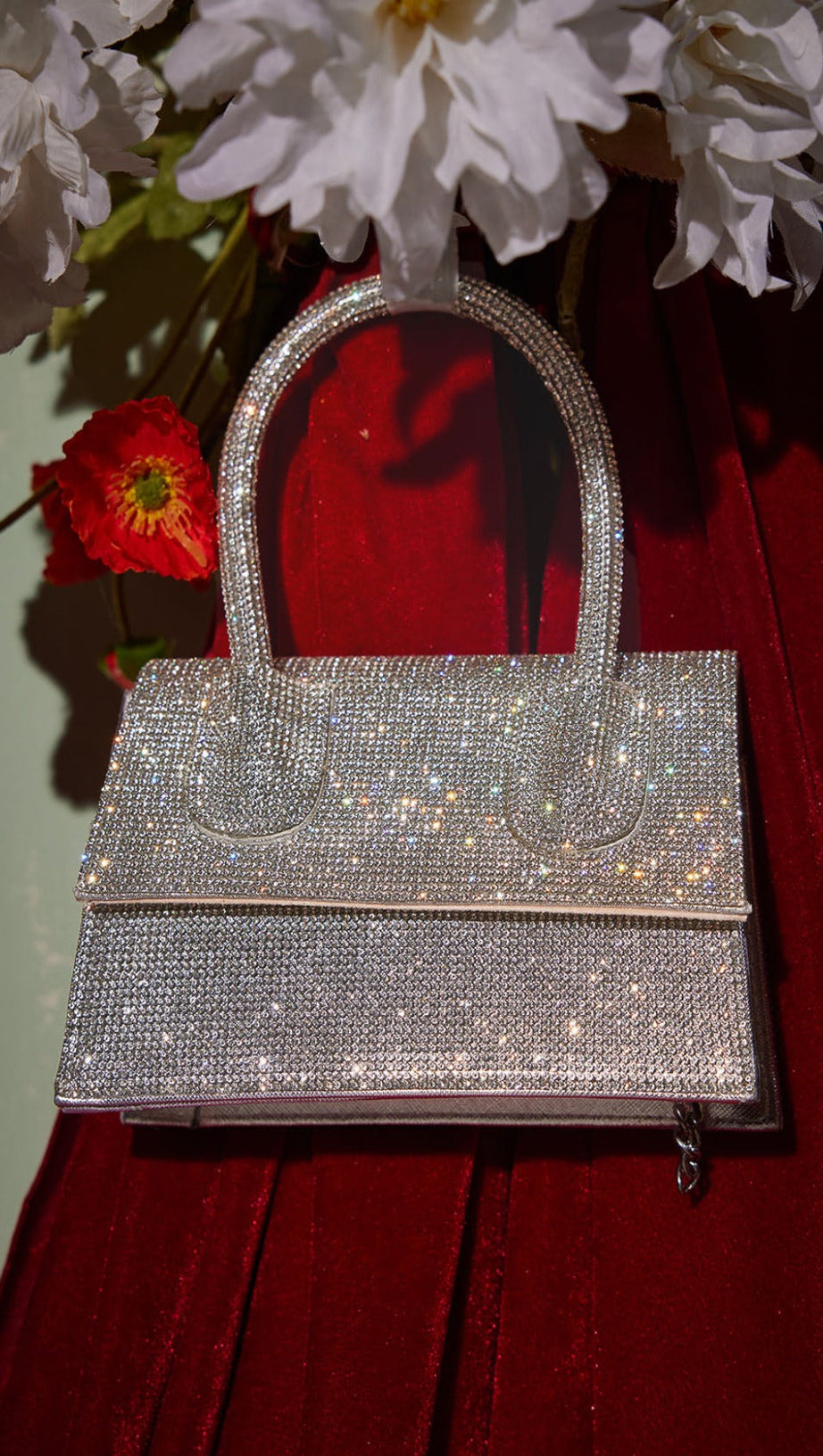 CRYSTAL CLUTCH IN SILVER