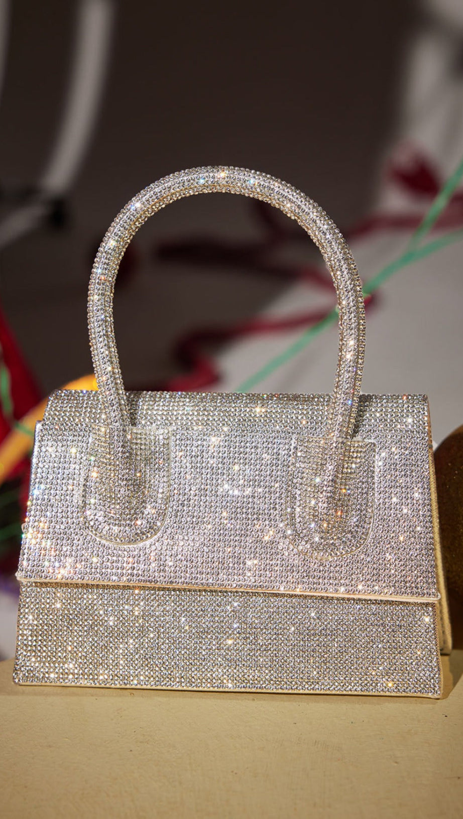 CRYSTAL CLUTCH IN SILVER