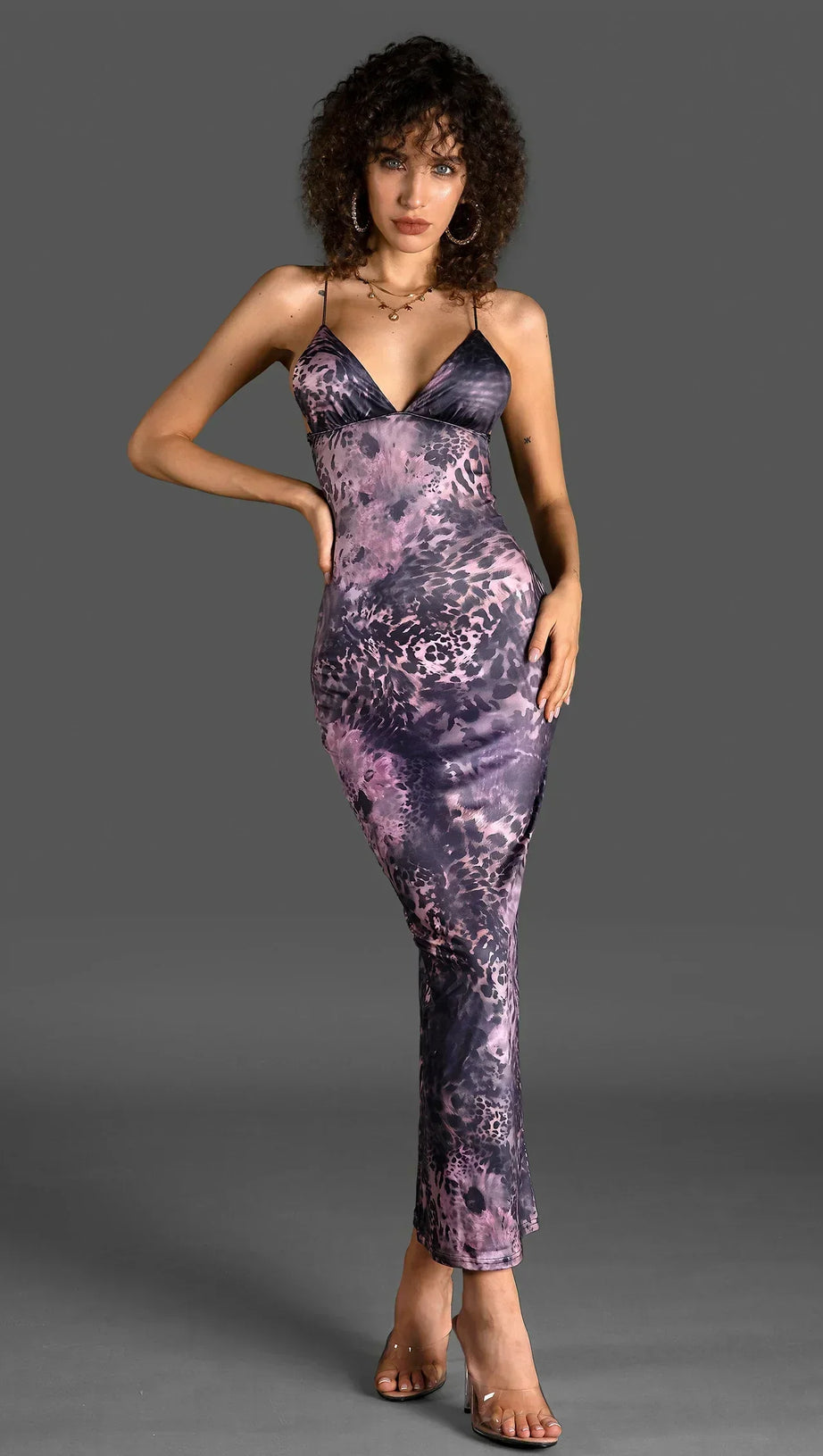 Vella – Spaghetti-Kleid mit Leopardenmuster und Rückenausschnitt in Lila