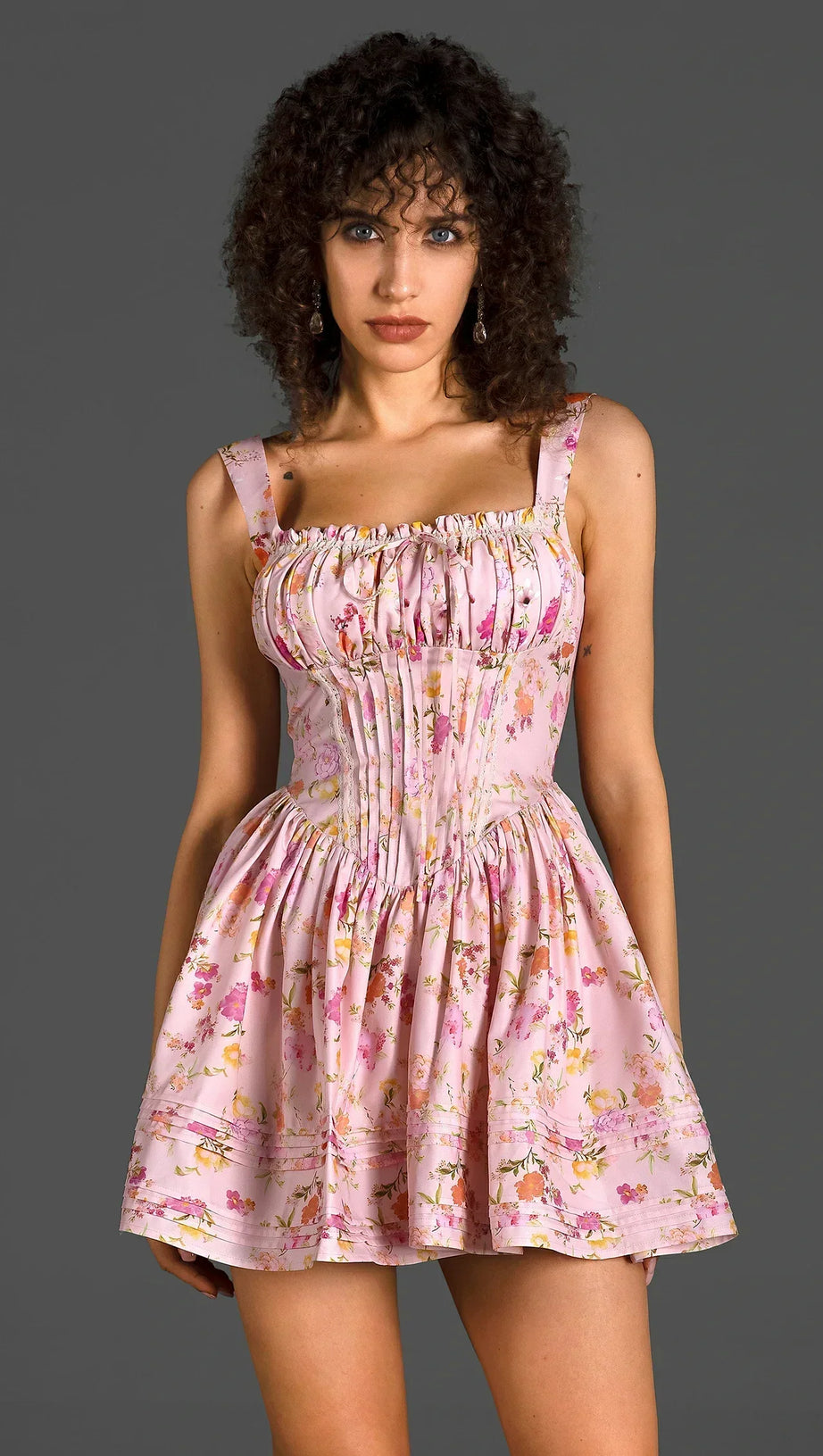 Sallie Strap – Gewebtes Kleid mit Blumenmuster