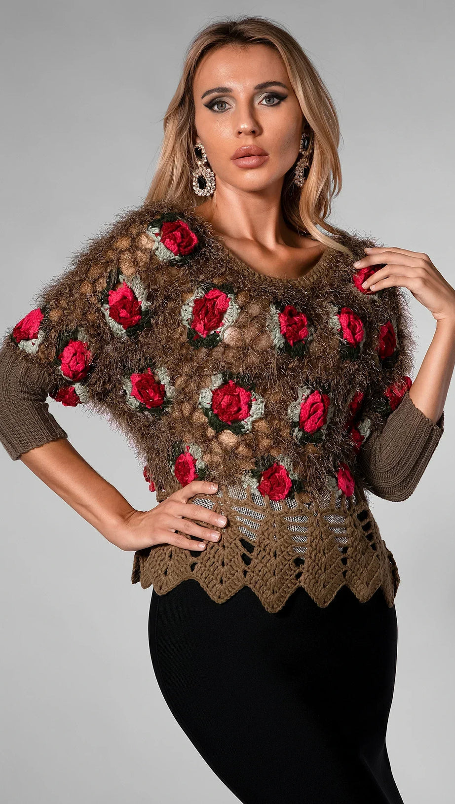 MAGLIONE ALL'UNCINETTO CON FIORI 3D NADEEN