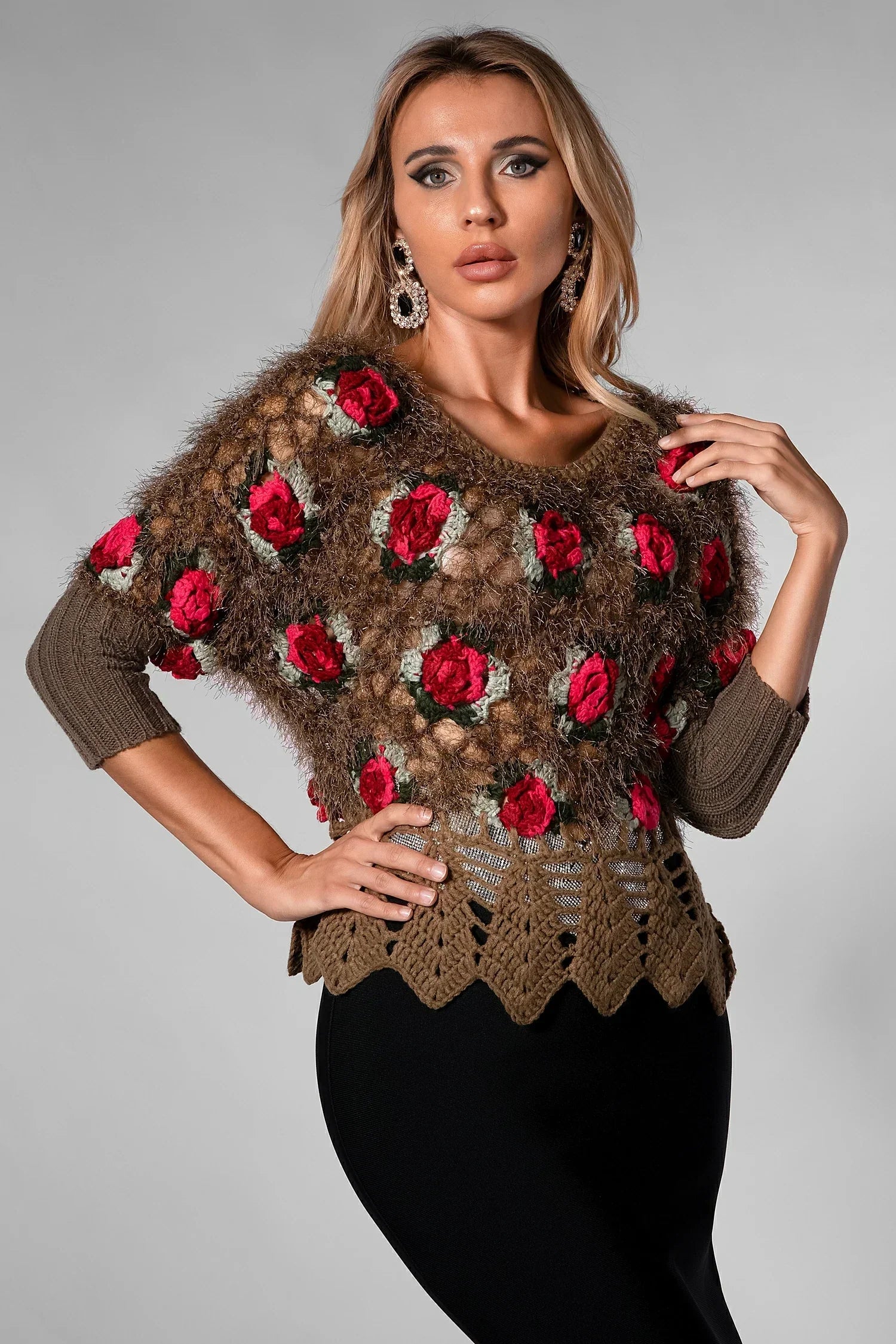 MAGLIONE ALL'UNCINETTO CON FIORI 3D NADEEN